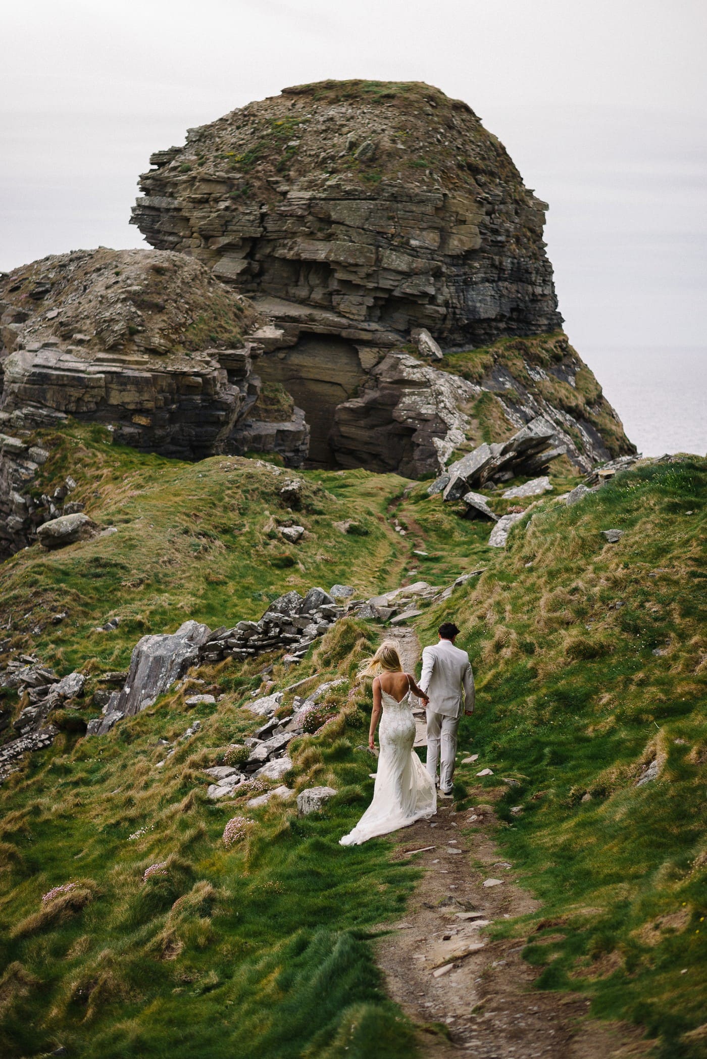 Intimate wedding Cliffs of Moher Ireland